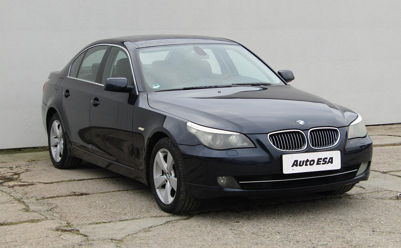 BMW Řada 5 3.0i  530XL