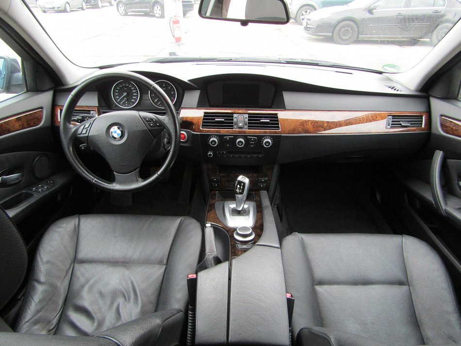 BMW Řada 5 3.0i  4x4