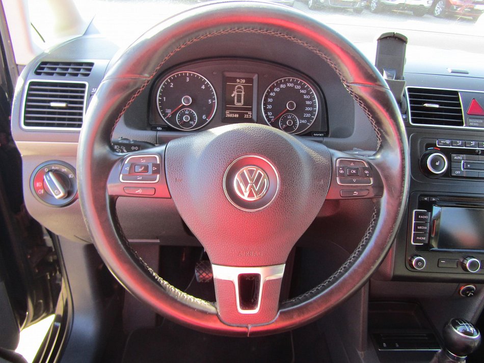 Volkswagen Touran 1.6 TDi 