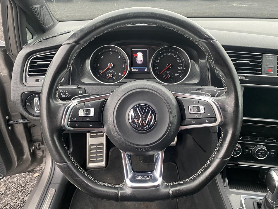 Volkswagen Golf 2.0TDi 