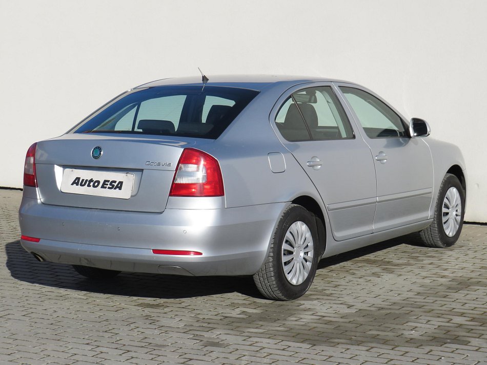 Škoda Octavia II 1.6 TDi Elegance