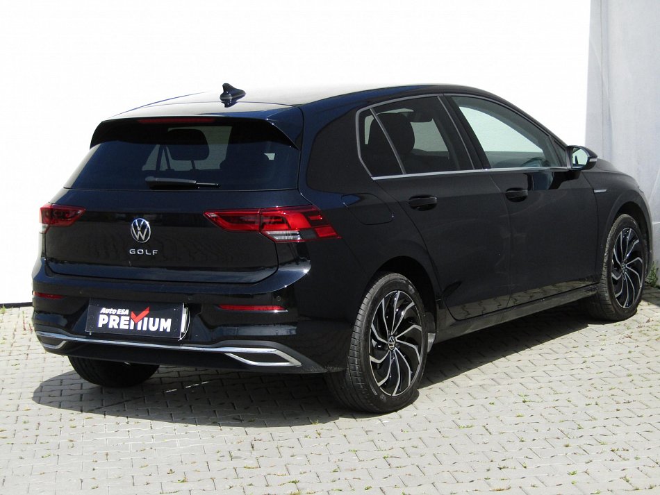 Volkswagen Golf 1.5 TSi 