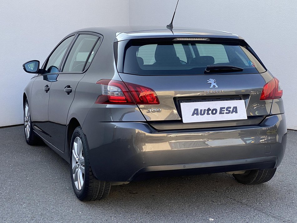 Peugeot 308 1.2 PT Access