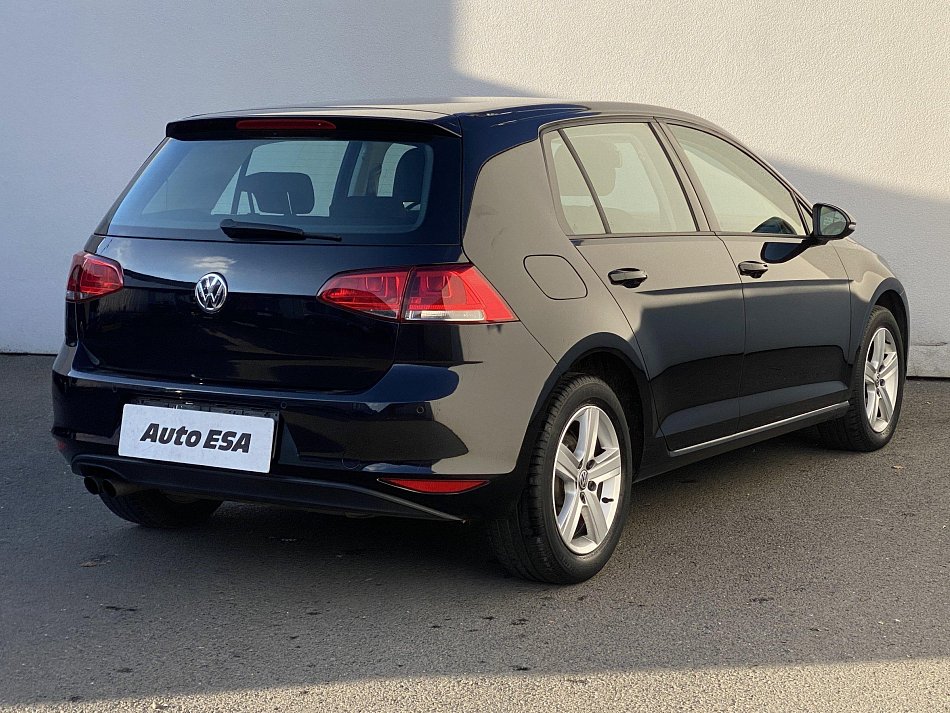 Volkswagen Golf 2.0 TDi Comfortline VII