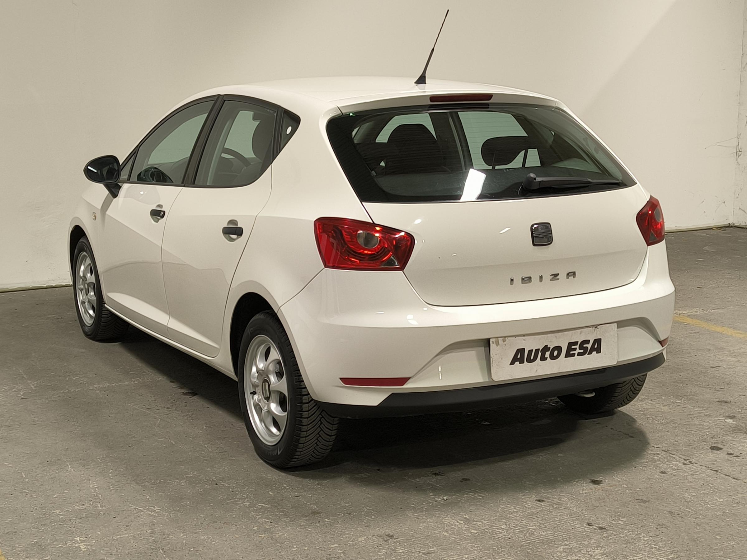 Seat Ibiza, 2013 - pohled č. 4