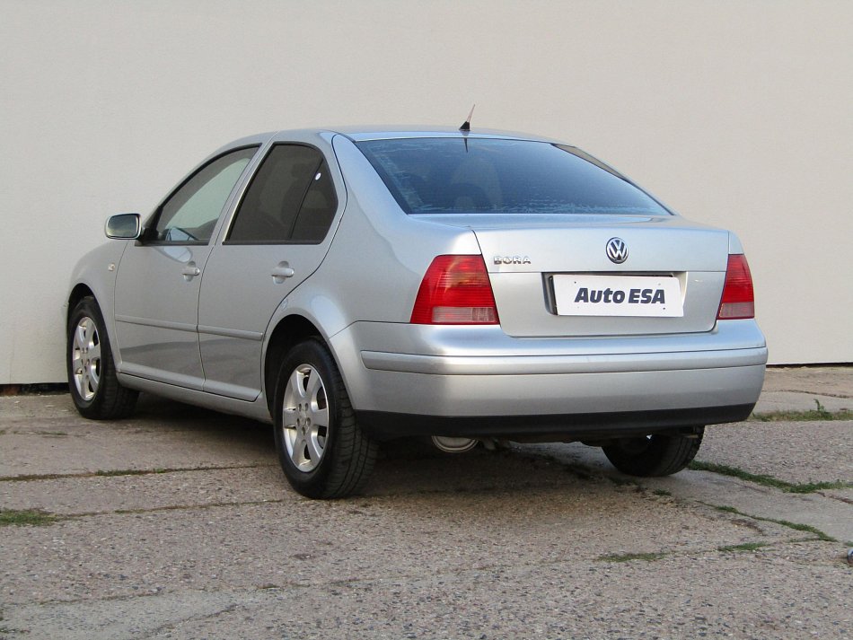 Volkswagen Bora 1.6i 