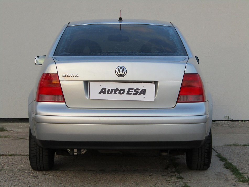 Volkswagen Bora 1.6i 