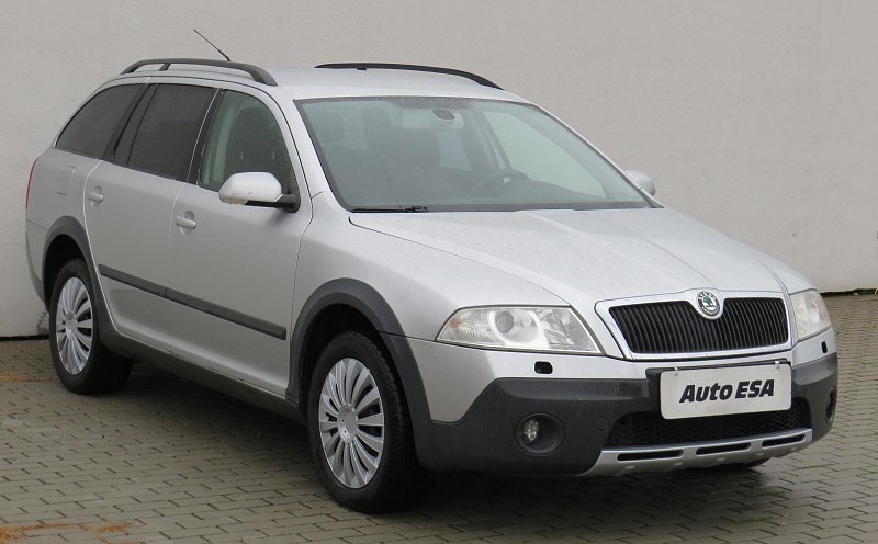 Škoda Octavia II 2.0 TDi Scout 4x4