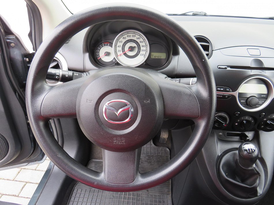 Mazda 2 1.3i 