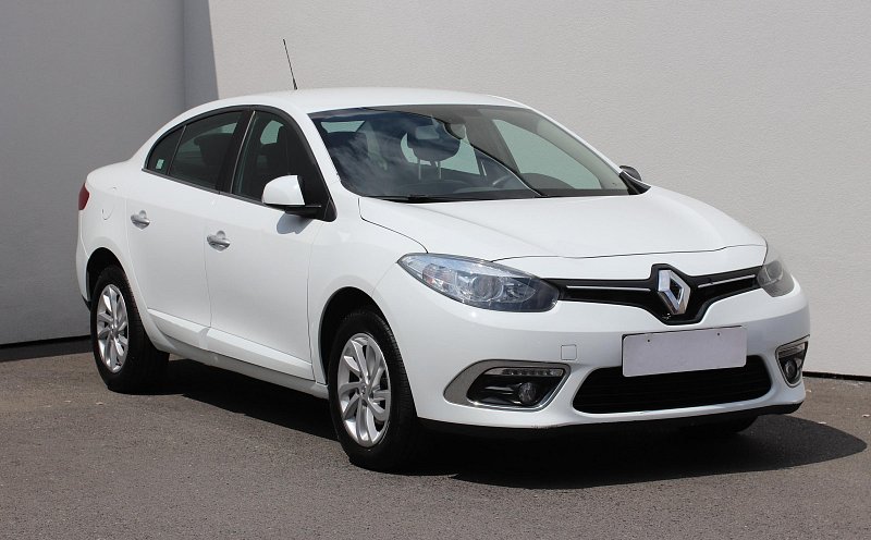 Renault fluence сколько фреона