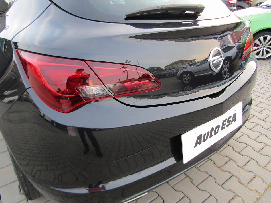 Opel Astra 2.0 OPC GTC