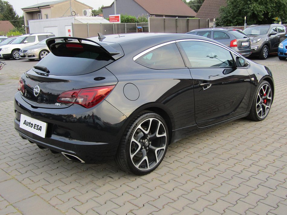 Opel Astra 2.0 OPC GTC