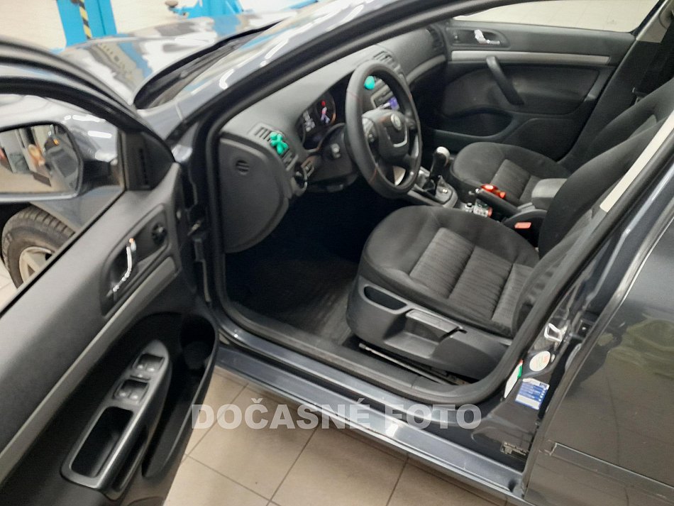 Škoda Octavia II 2.0TDI Elegance 4X4