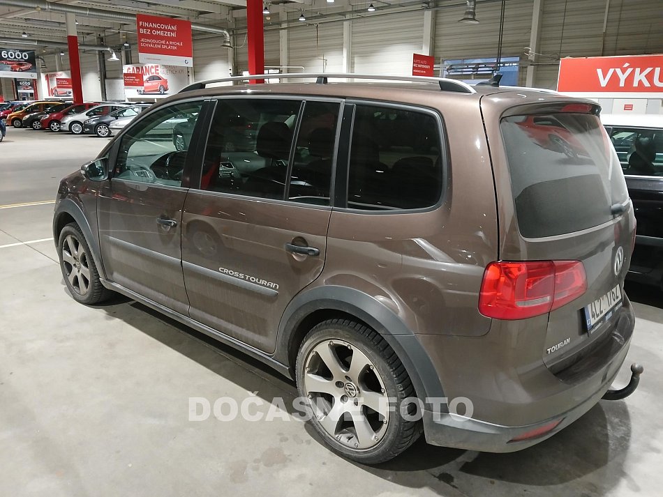 Volkswagen Touran 1.6 TDI  Cross