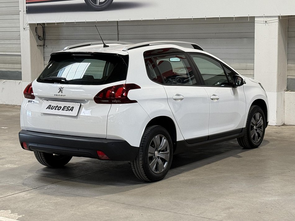 Peugeot 2008 1.2PT 