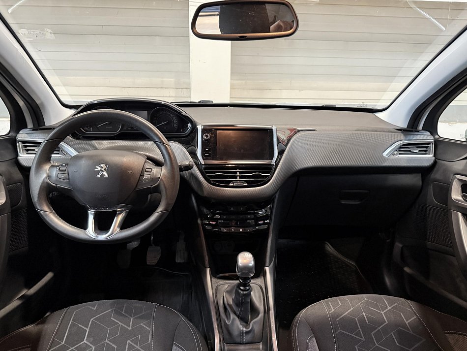 Peugeot 2008 1.2PT 