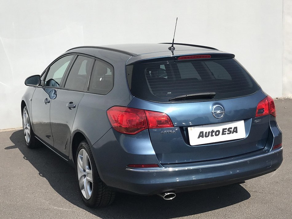 Opel Astra 2.0 CDTi 