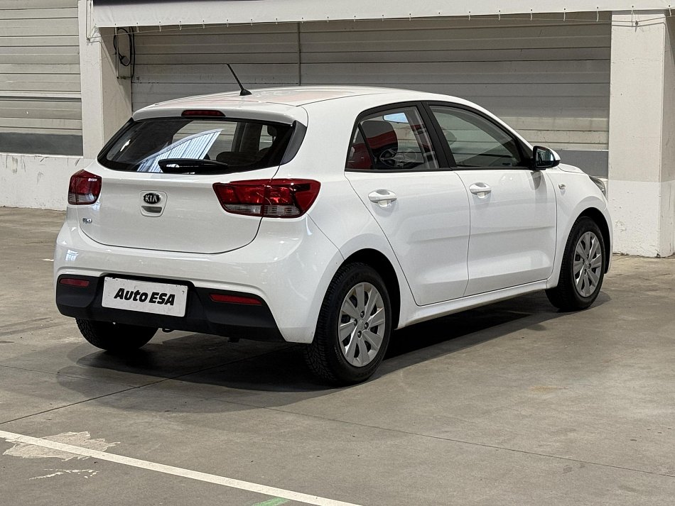 Kia Rio 1.2i 