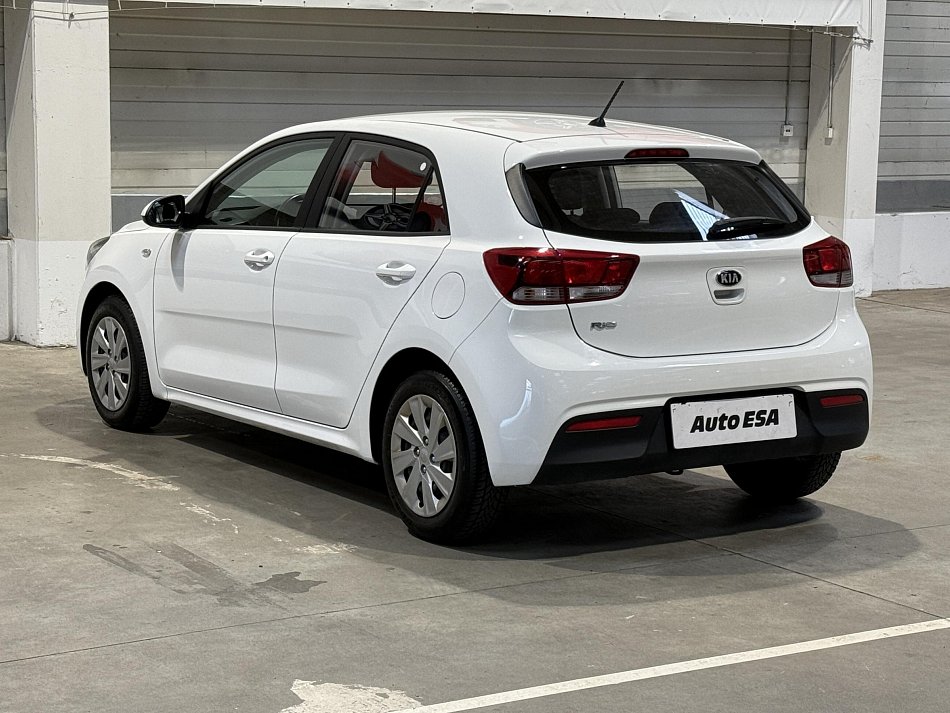 Kia Rio 1.2i 