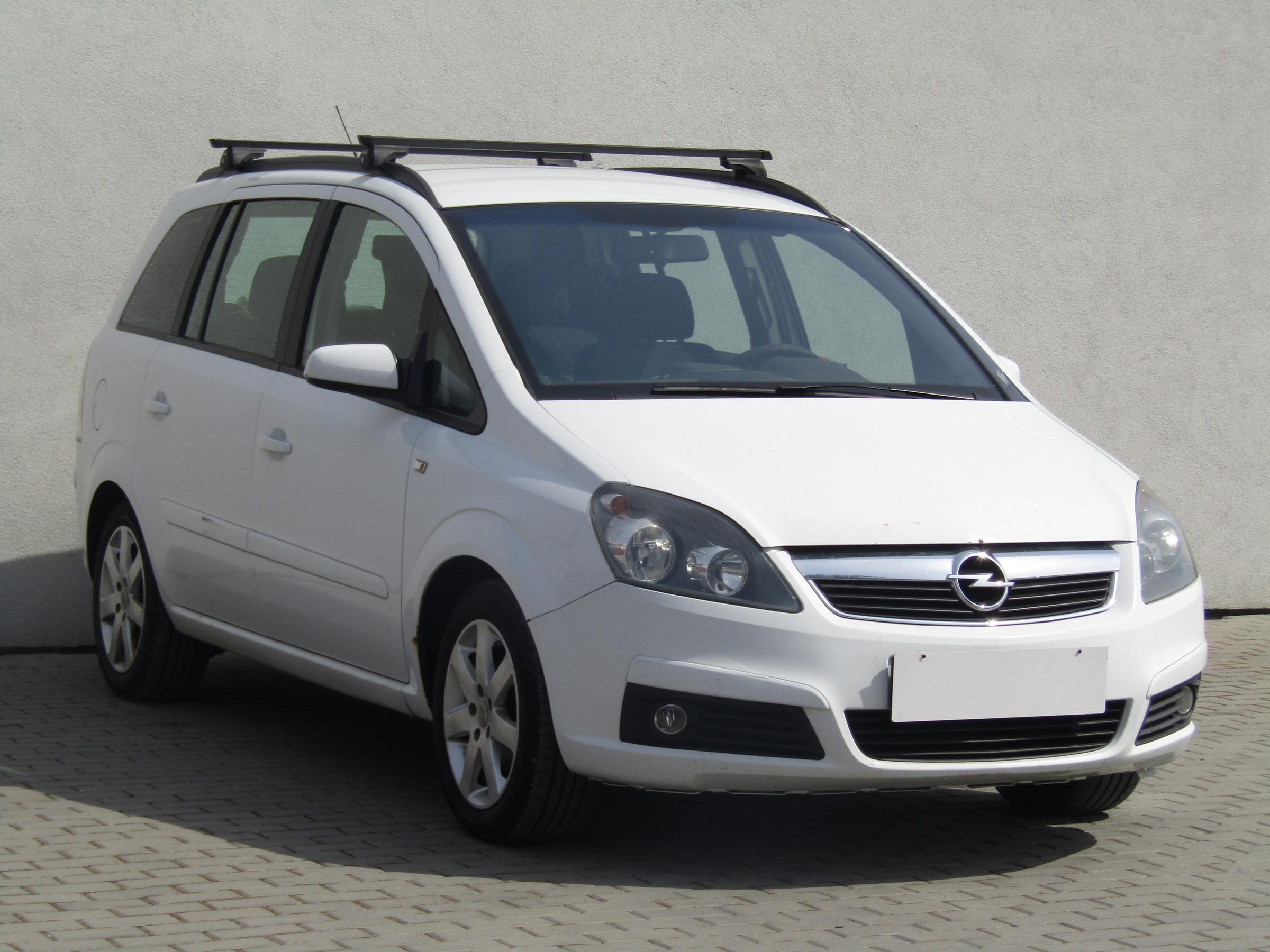 Opel zafira бензин