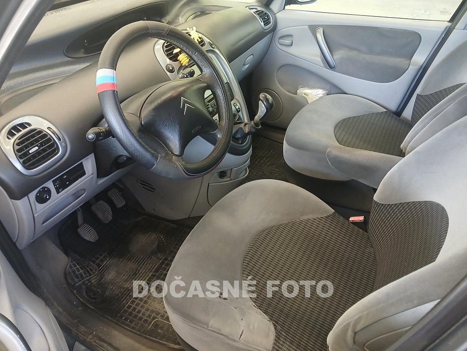 Citroën Xsara Picasso 1.6i 