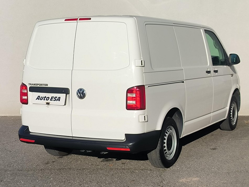 Volkswagen Transporter 2.0TDi  L1 BOTT