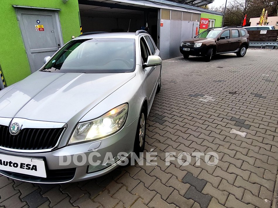 Škoda Octavia II 2.0TDi Elegance