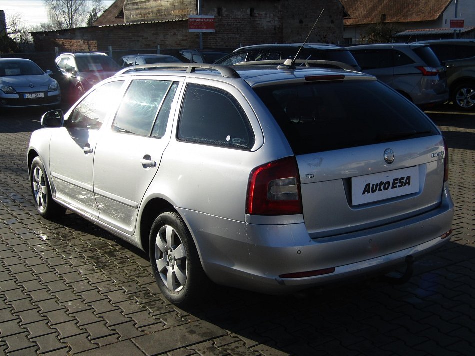 Škoda Octavia II 2.0TDi Elegance