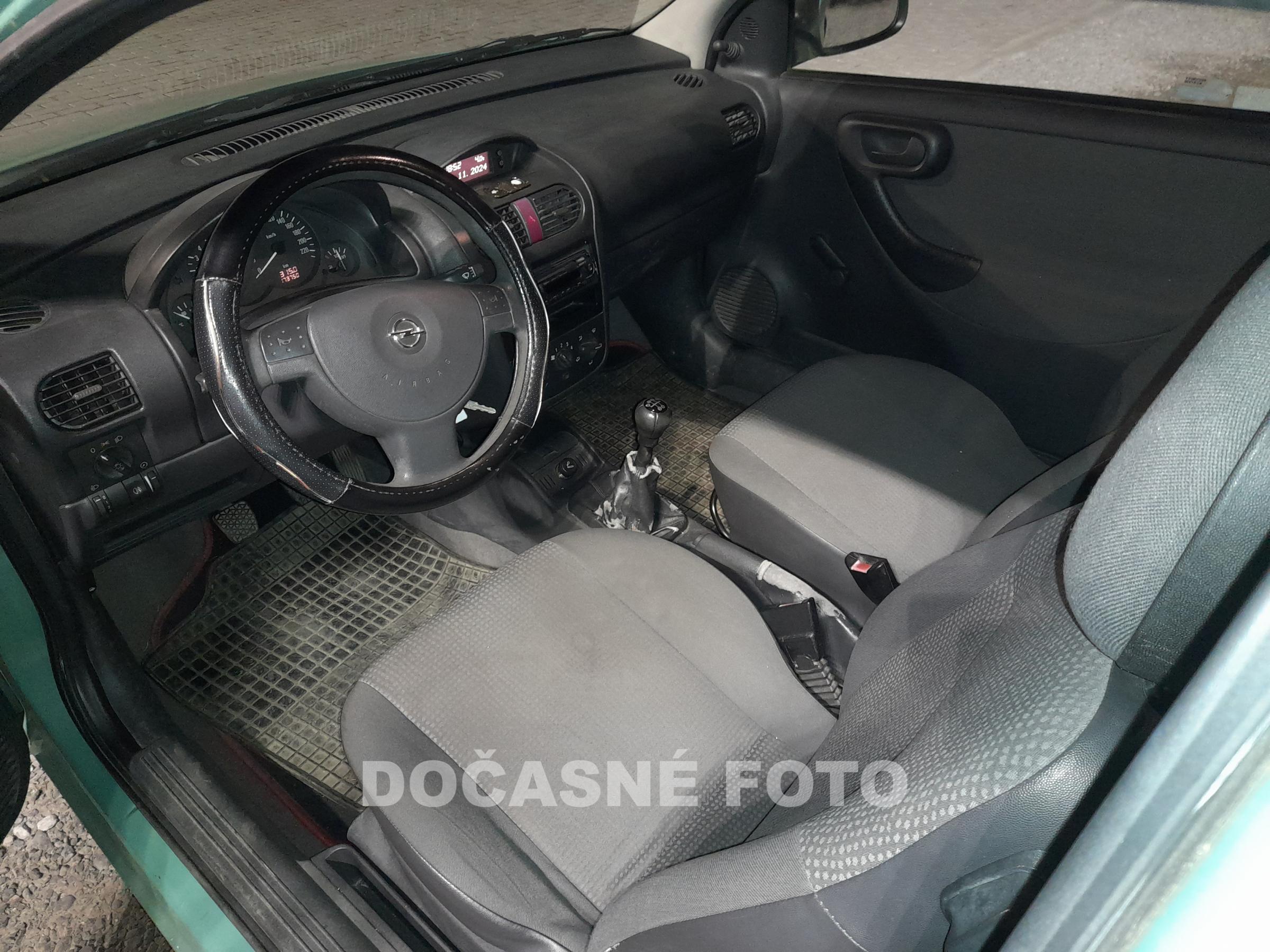 Opel Corsa, 2002 - pohled č. 3