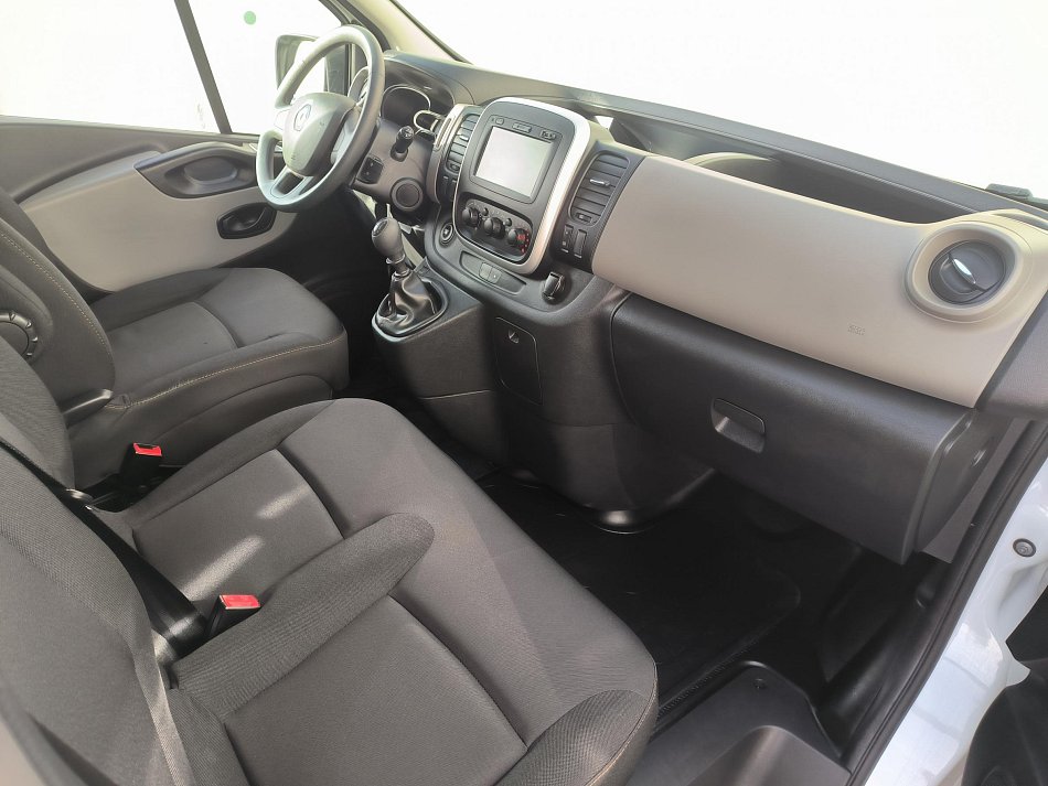 Renault Trafic 1.6dCi  DÍLNA SORTIMO