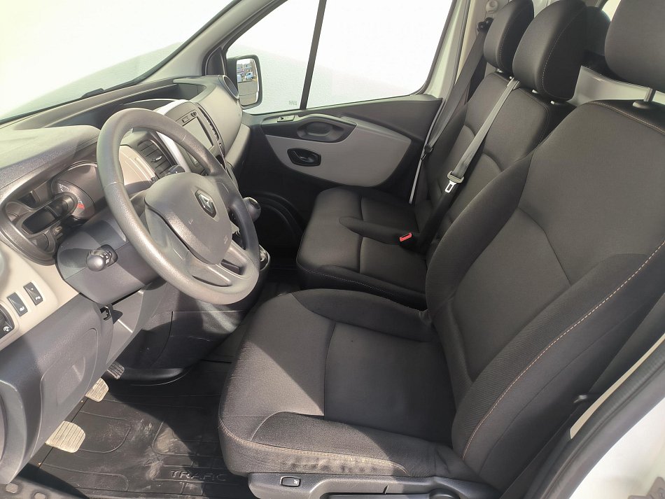 Renault Trafic 1.6dCi  DÍLNA SORTIMO