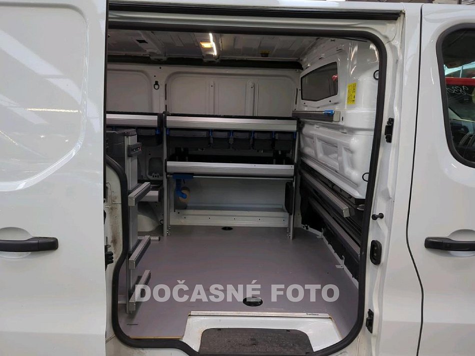 Renault Trafic 1.6dCi  DÍLNA SORTIMO