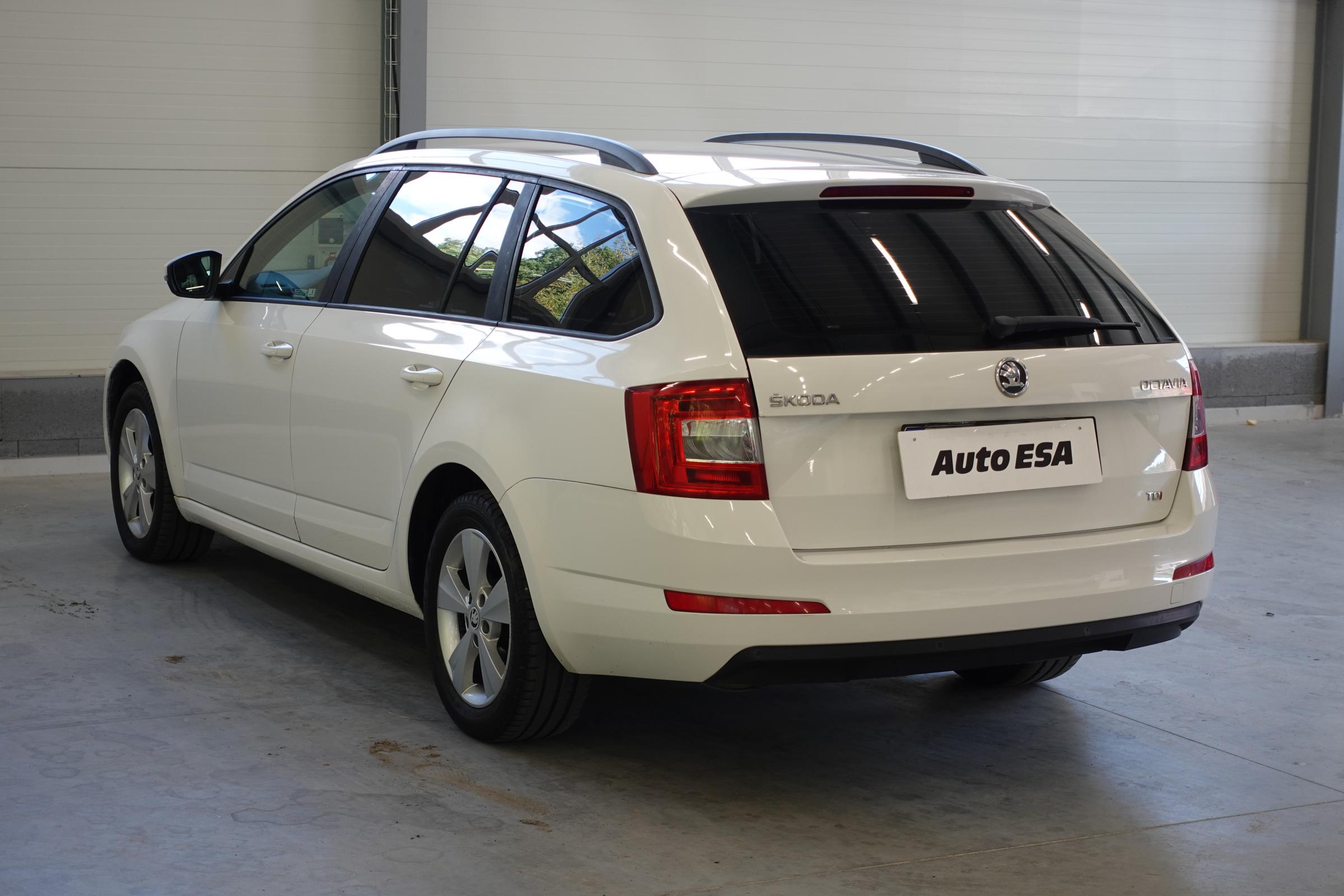 Škoda Octavia III, 2013 - pohled č. 6