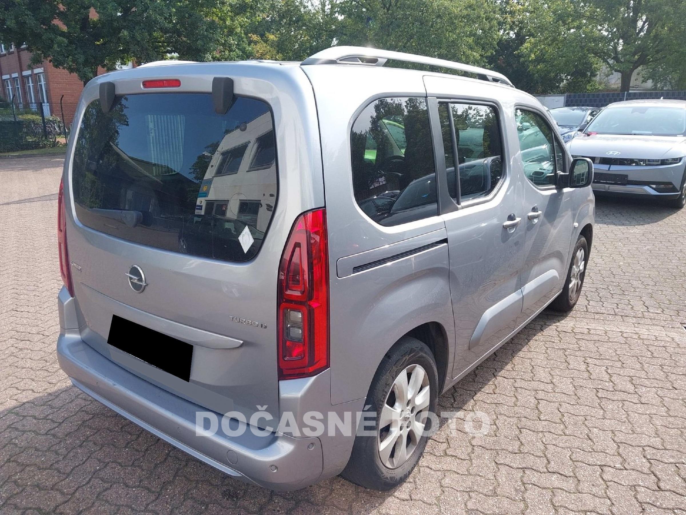 Opel Combo, 2018 - pohled č. 3