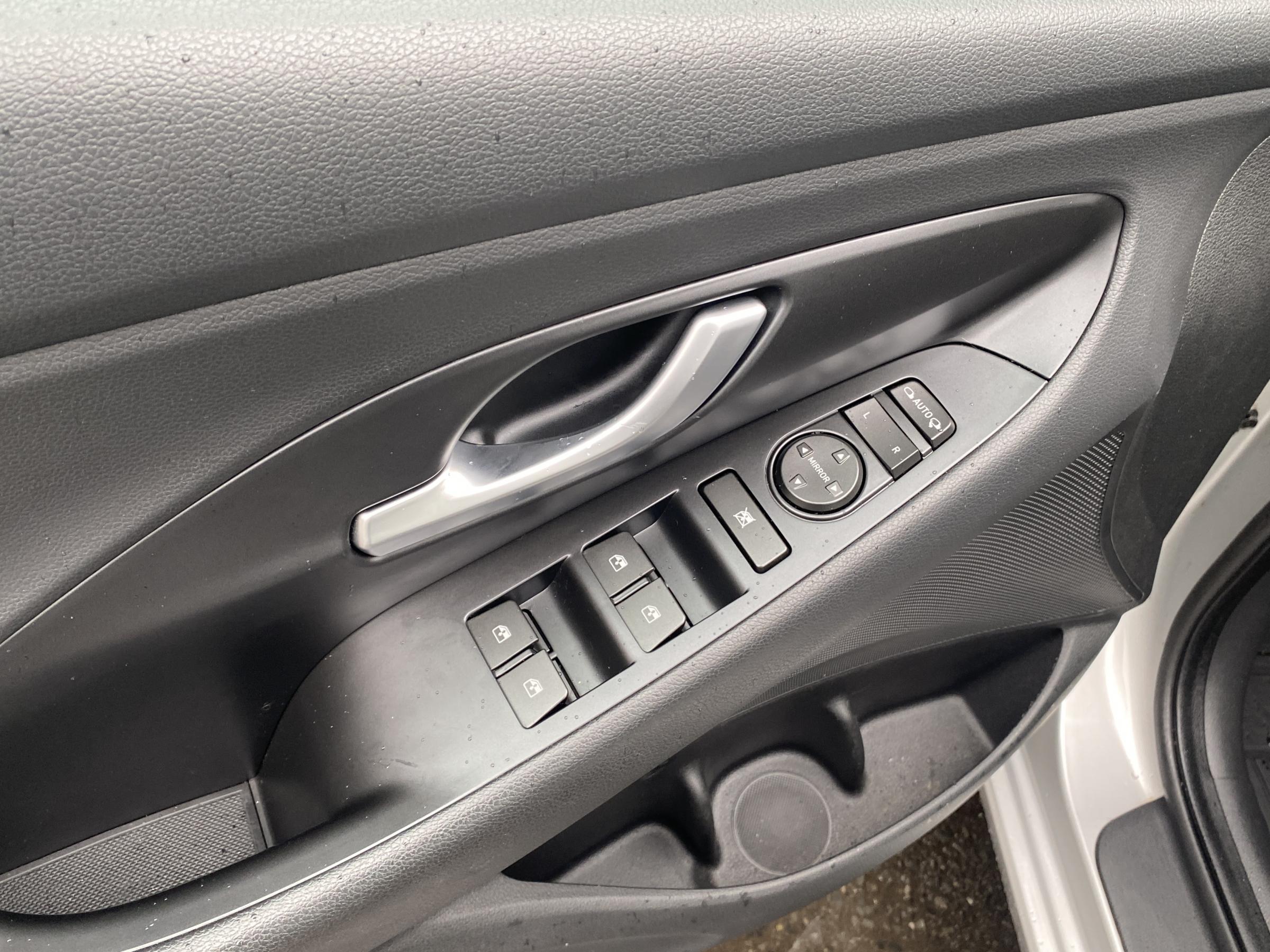 Hyundai i30, 2017 - pohled č. 13