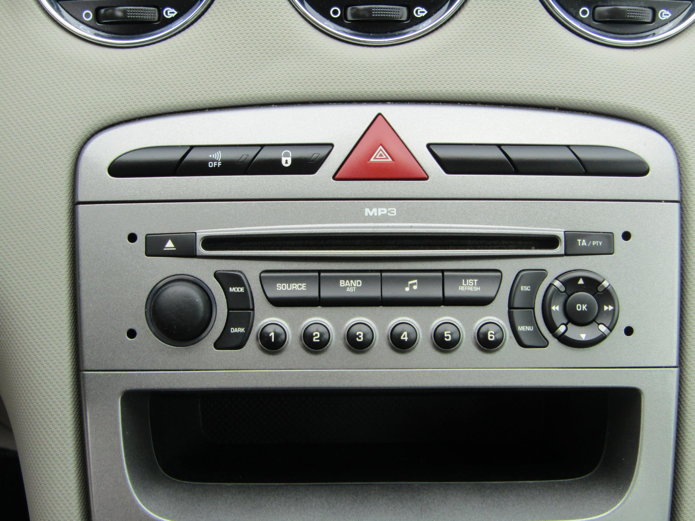 Peugeot 308, 2009 - pohled č. 14