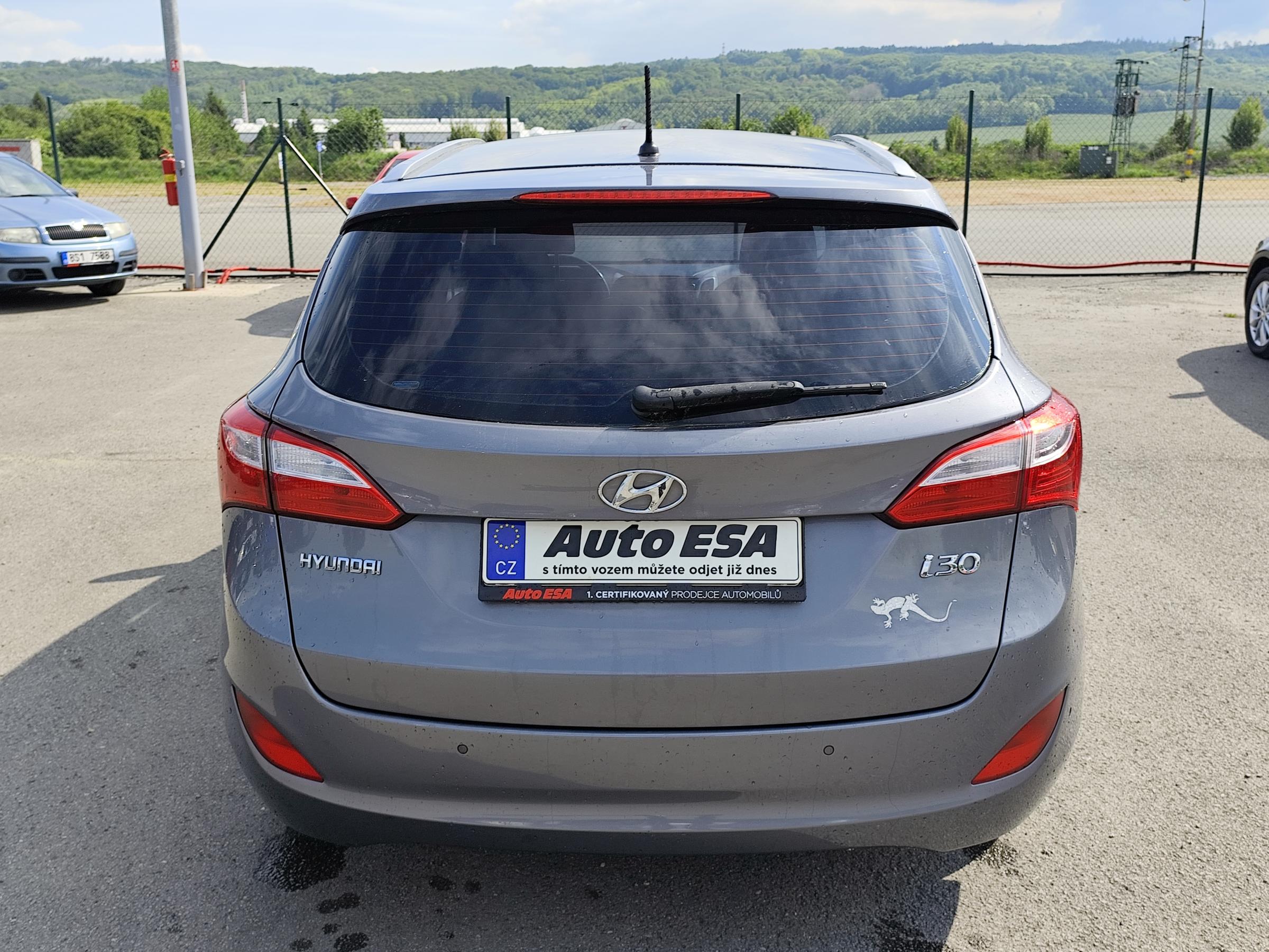 Hyundai i30, 2014 - pohled č. 5