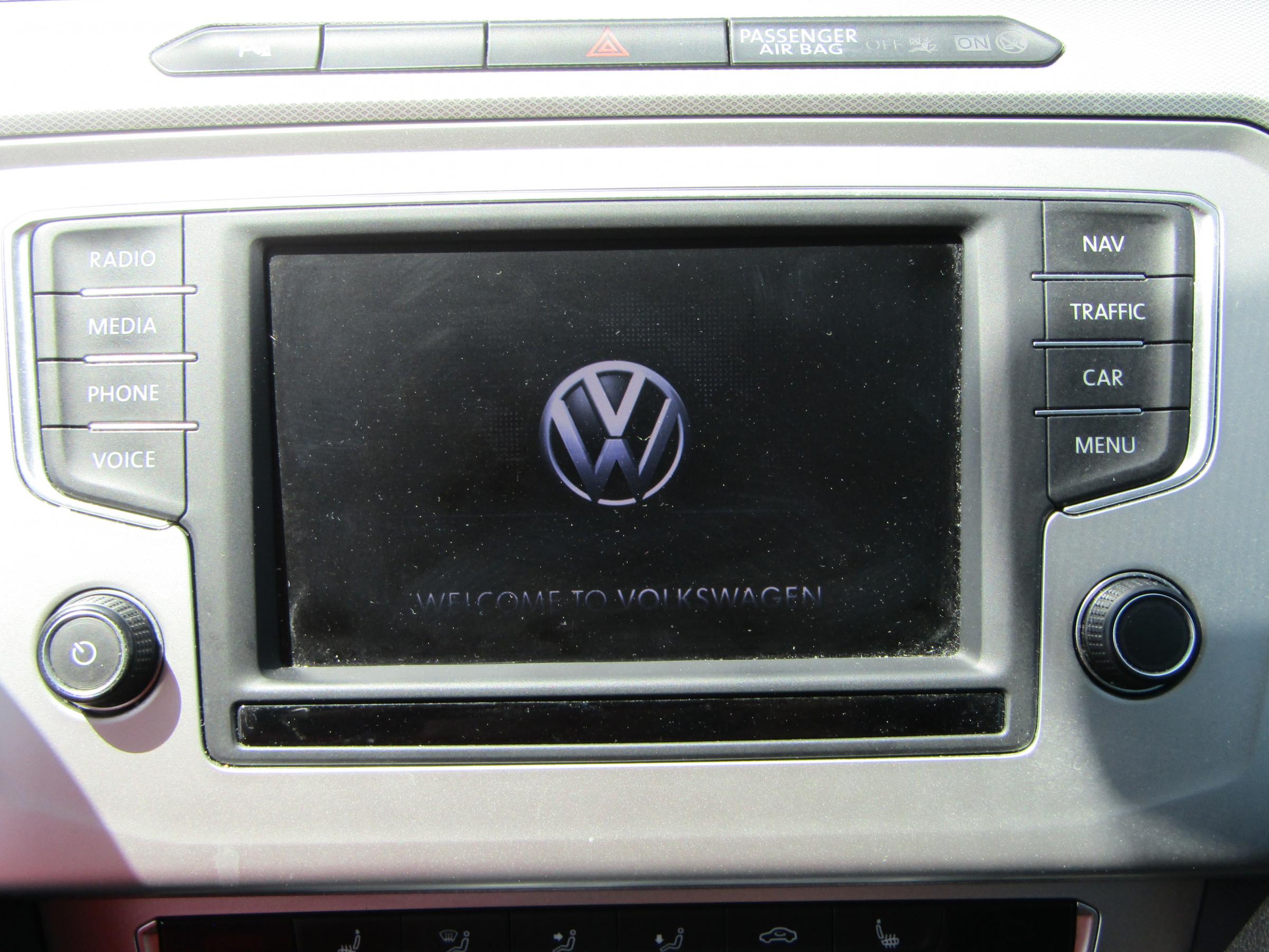 Volkswagen Passat, 2015 - pohled č. 20