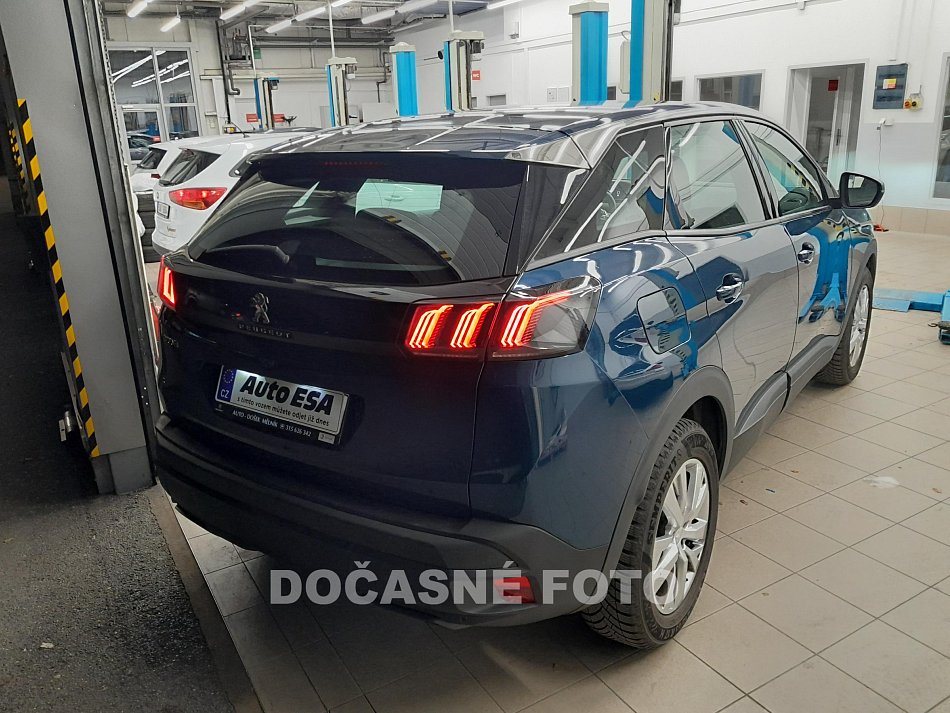 Peugeot 3008 1.2 PT Allure