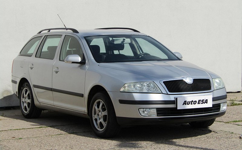 Škoda Octavia II 1.6i Ambiente