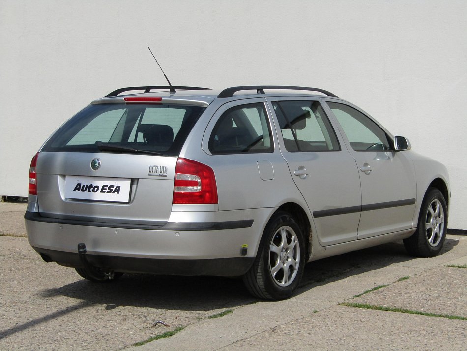 Škoda Octavia II 1.6i Ambiente