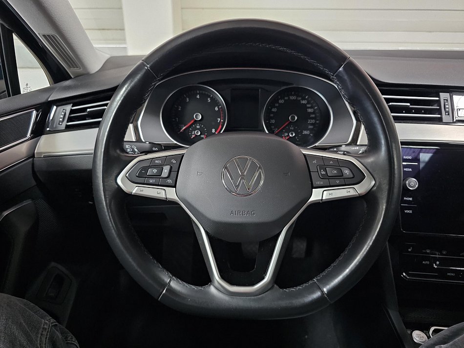 Volkswagen Passat 1.5TSi 