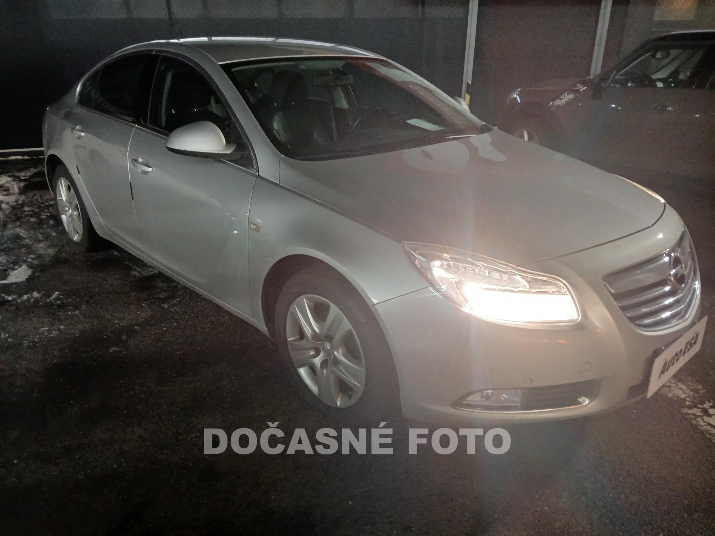 Opel Insignia, 2009