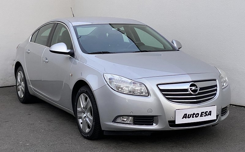 Opel Insignia 1.8 16V 