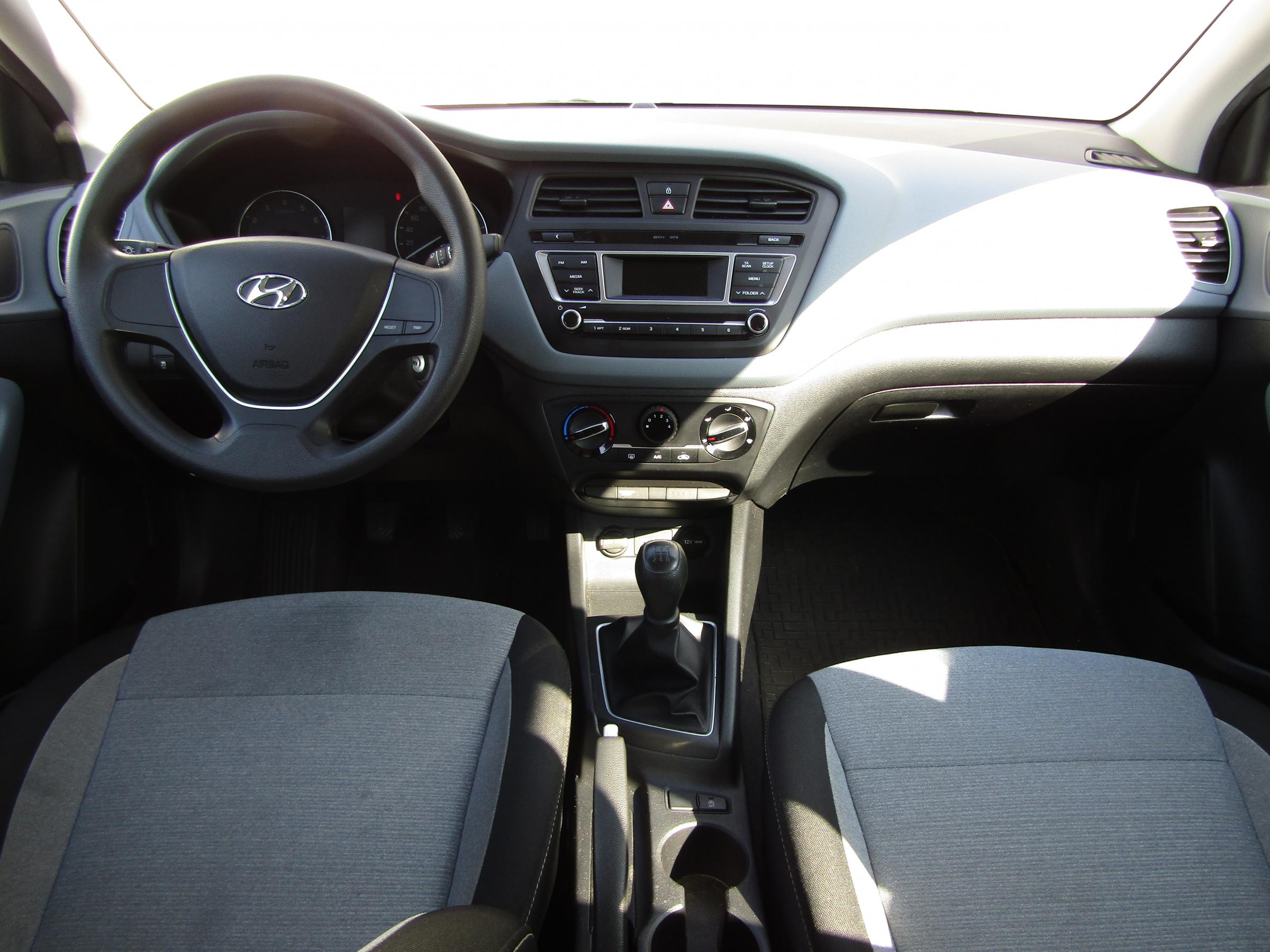 Hyundai i20, 2015 - pohled č. 11