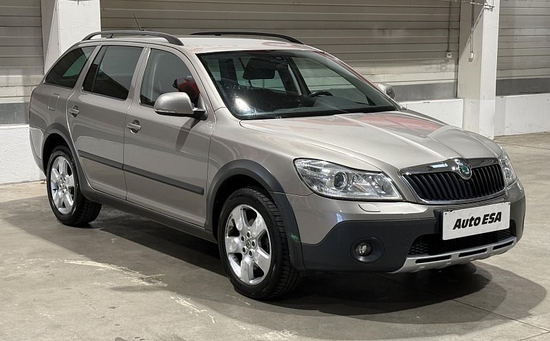 Škoda Octavia II 2.0TDi Scout 4x4