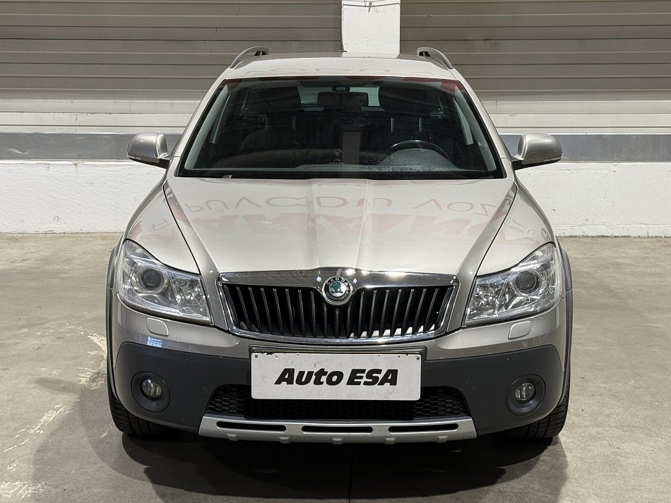 Škoda Octavia II 2.0TDi Scout 4x4