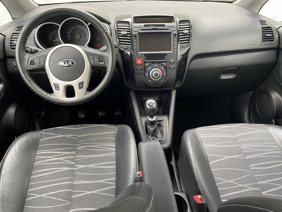 Kia Venga 1.6 CVVT Platinum