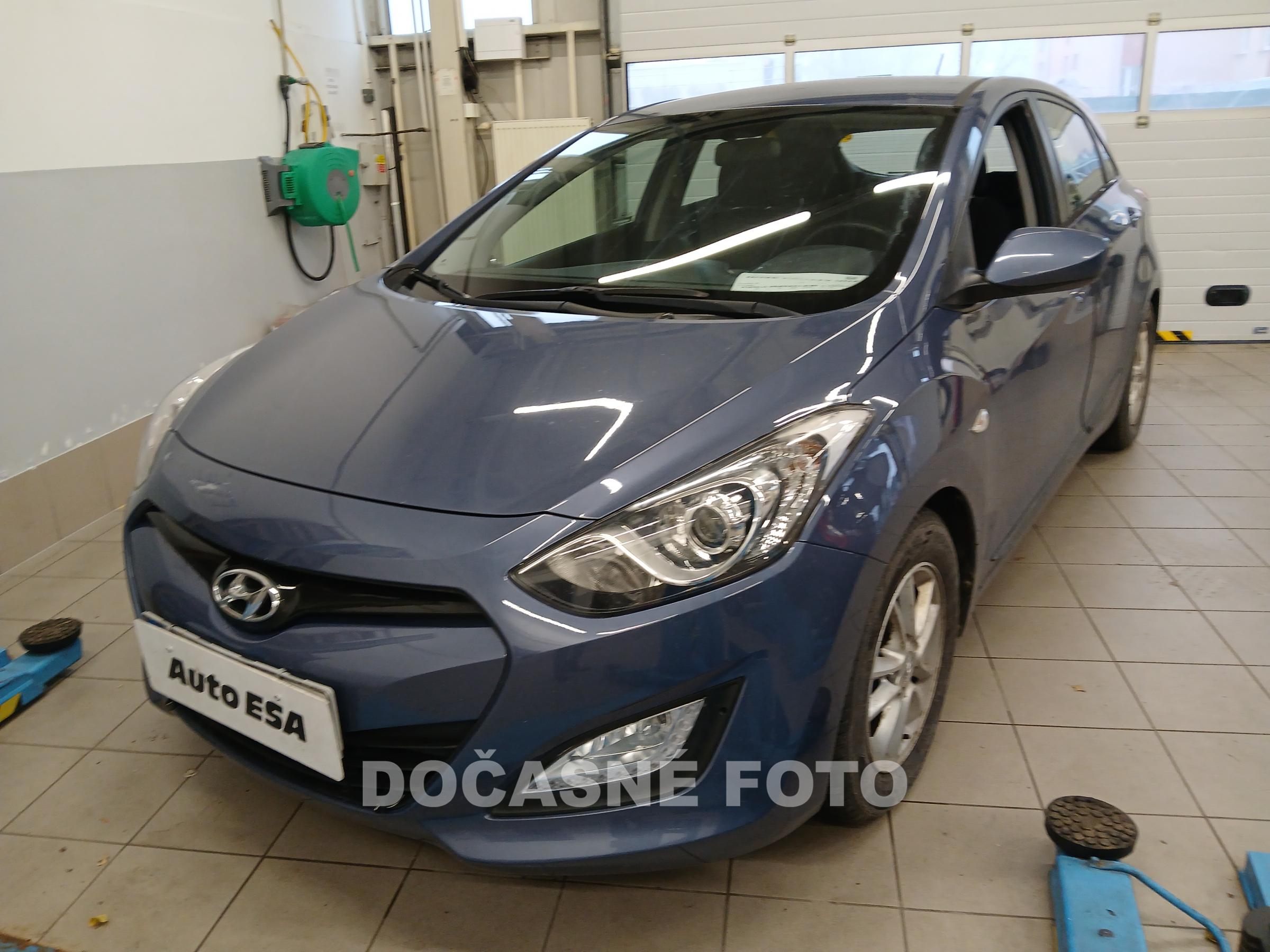 Hyundai i30, 2012