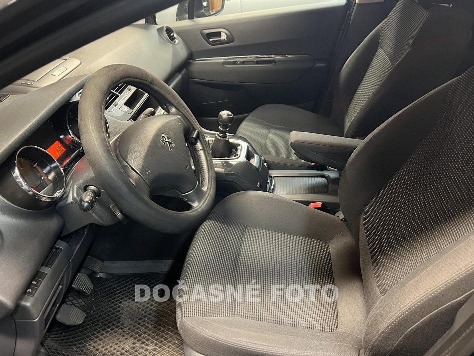 Peugeot 5008 2.0 HDi 